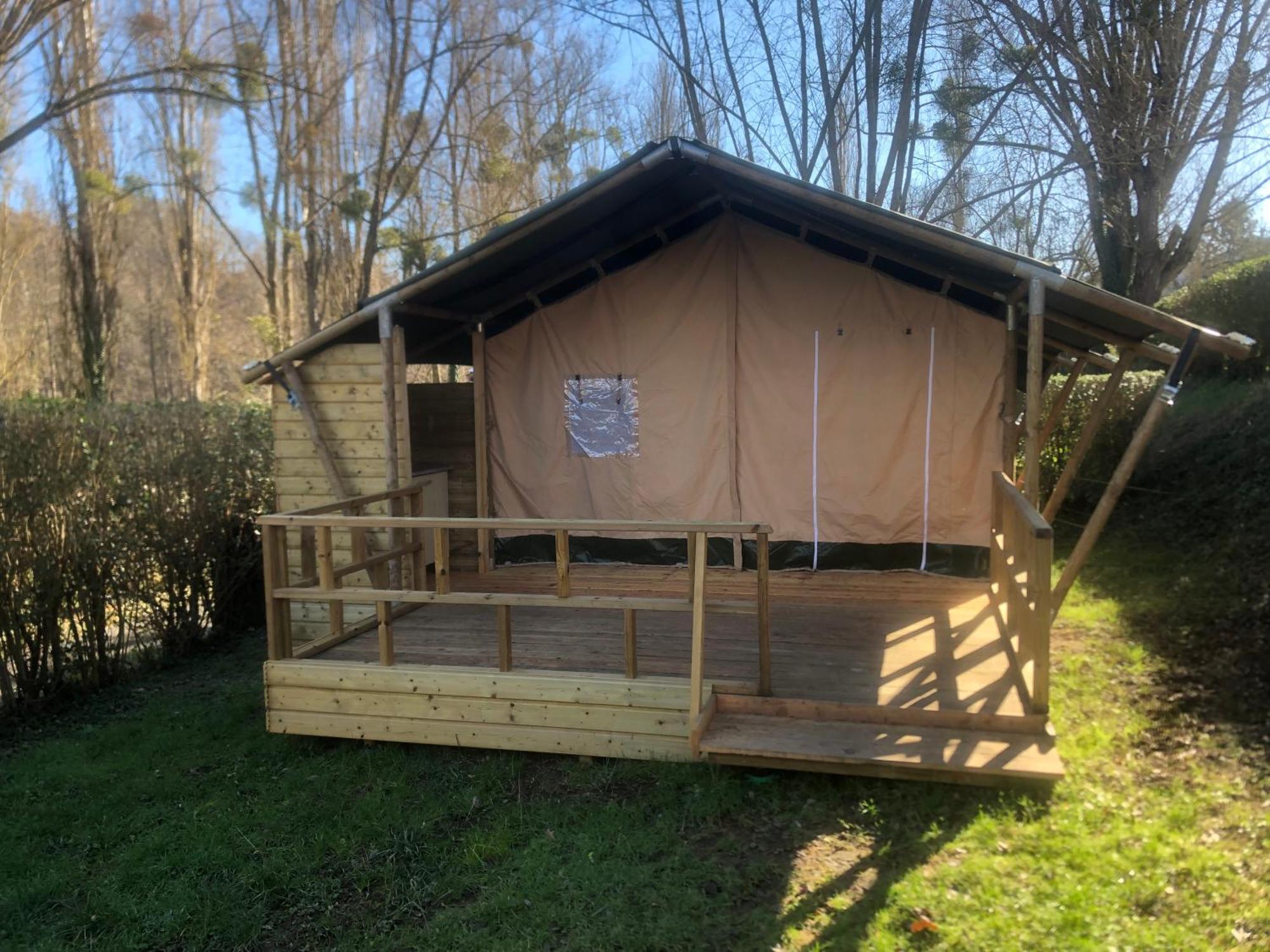 Camping Du Pont De St Gal Saint-Gal-sur-Sioule المظهر الخارجي الصورة