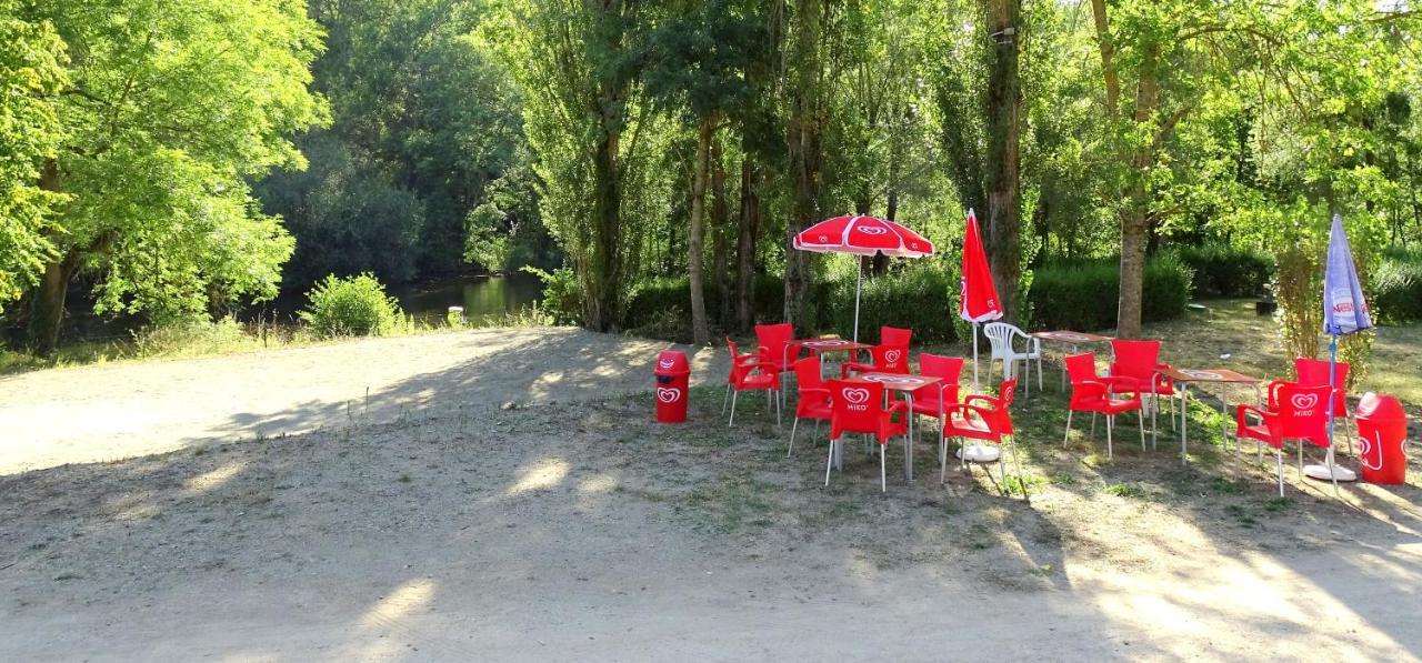 Camping Du Pont De St Gal Saint-Gal-sur-Sioule المظهر الخارجي الصورة